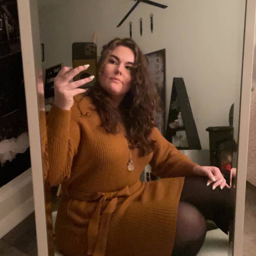 Meet your Posher, Hannah